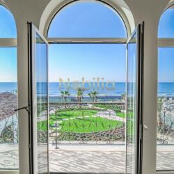 5 Bedroom Beachfront Detached Villa In Perivolia Larnaca